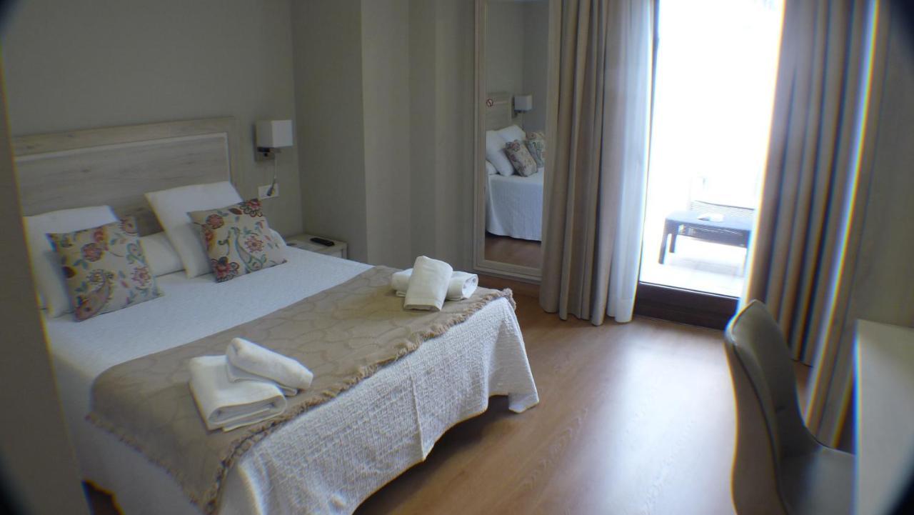 Hotel Roquino Caldas De Reis Zewnętrze zdjęcie